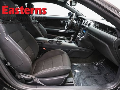 Used 2017 Ford Mustang Coupe RWD image 21
