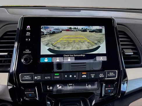 Used 2024 Honda Odyssey EX image 13