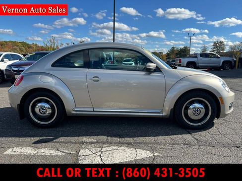 Used 2012 Volkswagen Beetle 2.5 image 5