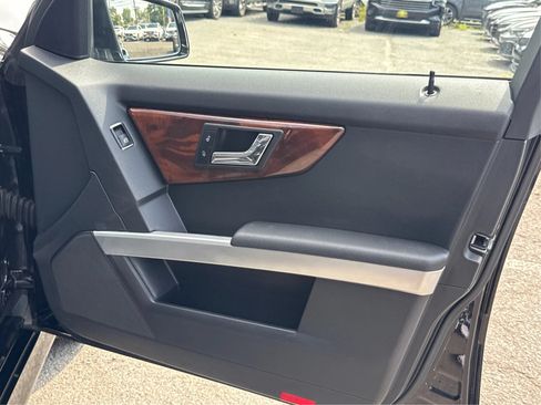 Used 2011 Mercedes-Benz GLK 350 4MATIC image 20