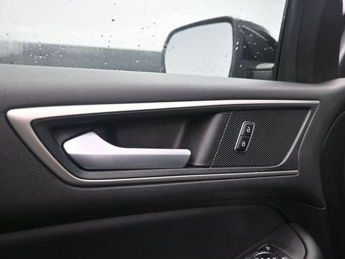 Used 2024 Ford Edge SEL AWD/4WD image 13