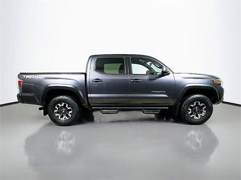 Used 2021 Toyota Tacoma TRD Off-Road w/ Technology Package image 8