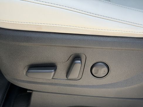 Certified 2024 Kia Telluride S FWD image 21