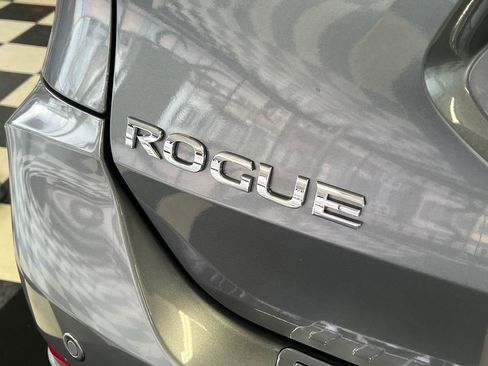 Used 2020 Nissan Rogue SL AWD/4WD image 12