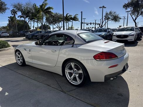 Used 2016 BMW Z4 sDrive28i image 13