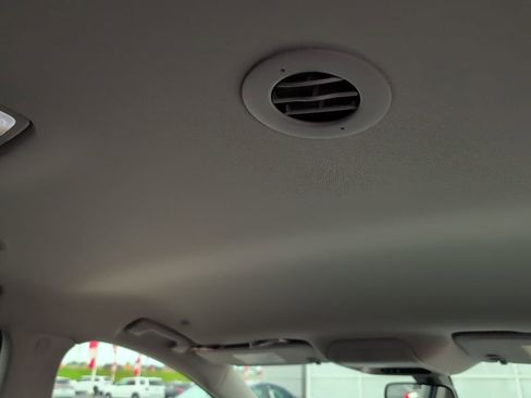Used 2020 Buick Enclave Essence FWD image 11