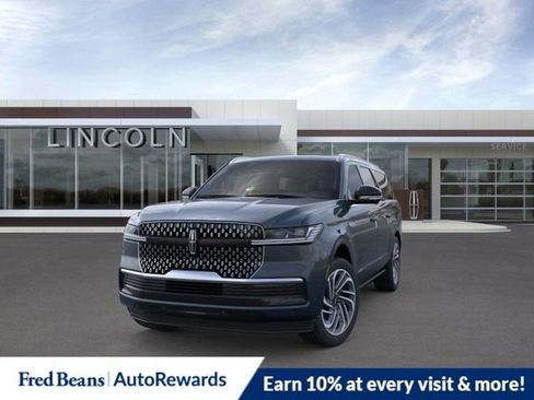 New 2026 Lincoln Navigator L Reserve AWD/4WD image 2