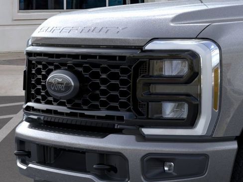 New 2026 Ford F350 XLT w/ XLT Premium Package AWD/4WD image 17