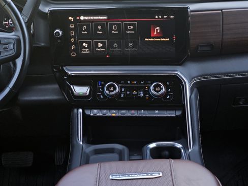 Used 2025 GMC Sierra 3500 Denali Ultimate image 19