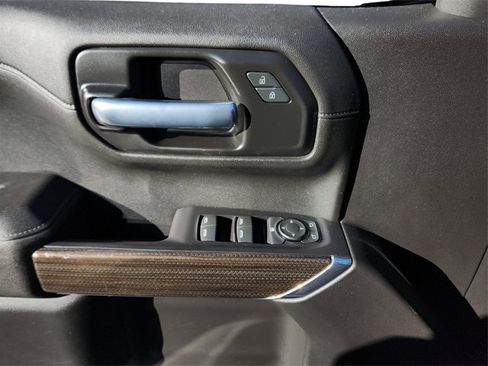 Used 2021 Chevrolet Silverado 1500 LT Trail Boss w/ Convenience Package II image 21