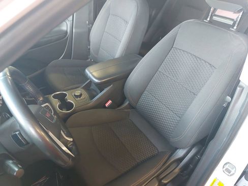 Used 2020 GMC Terrain SLE w/ Elevation Edition FWD image 17