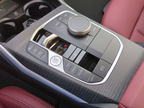 Used 2026 BMW 330i Sedan w/ Premium Package RWD image 24