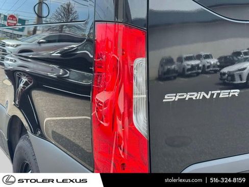 Used 2025 Mercedes-Benz Sprinter 2500 image 21