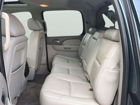 Used 2012 Chevrolet Avalanche LT w/ All-Star Edition AWD/4WD image 18