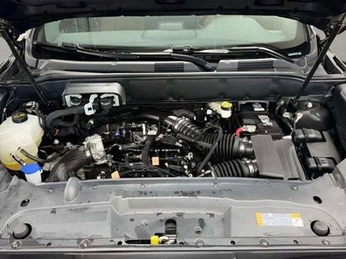 Used 2023 Lincoln Nautilus Reserve w/ Equipment Group 202A image 11