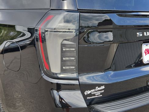 New 2026 Chevrolet Suburban High Country image 9