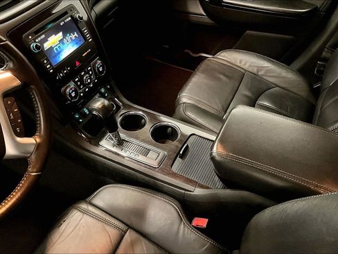Used 2016 Chevrolet Traverse LT AWD/4WD image 18