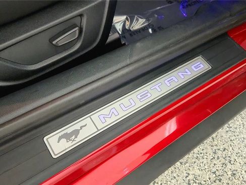 Used 2023 Ford Mustang Coupe RWD image 17