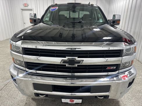 Used 2017 Chevrolet Silverado 2500 LTZ w/ Vortec Plus Package image 4