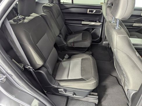 Used 2024 Ford Explorer XLT image 33