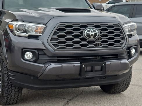 Certified 2021 Toyota Tacoma TRD Sport w/ Technology Package image 9