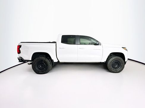 Used 2023 Chevrolet Colorado LT image 10