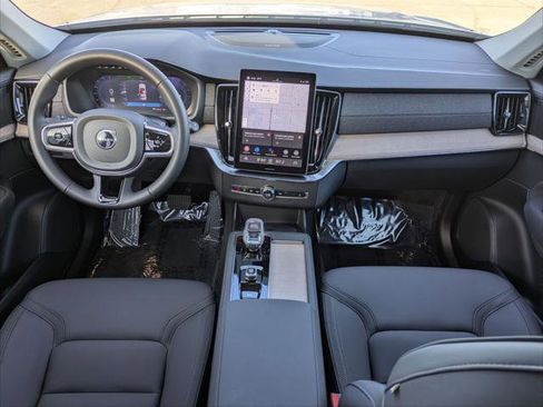 Used 2025 Volvo XC90 B6 Plus w/ Protection Package Premier image 22