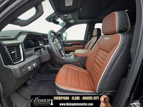 Used 2026 GMC Sierra 3500 Denali Ultimate AWD/4WD image 7