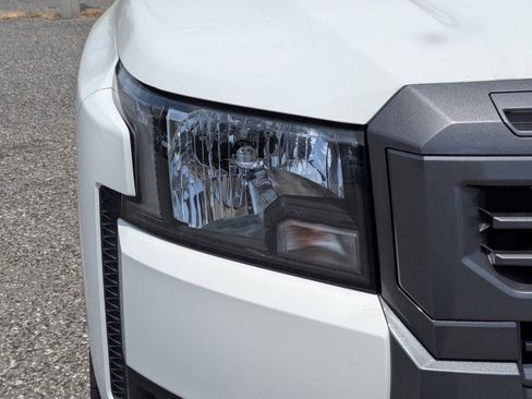 New 2025 Nissan Frontier SV RWD image 10