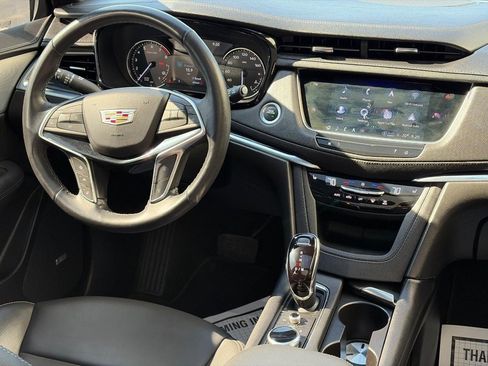 Used 2024 Cadillac XT5 Premium Luxury FWD image 10