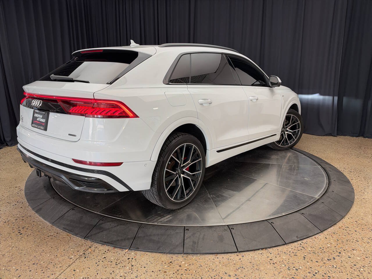 Used 2020 Audi Q8 Premium Plus w/ Premium Plus Package AWD/4WD image 6