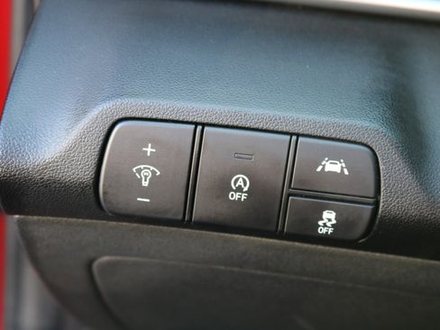 Used 2021 Hyundai Elantra SE image 26