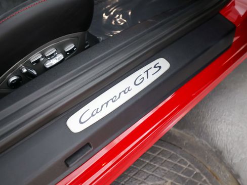 Used 2017 Porsche 911 Carrera GTS RWD image 49