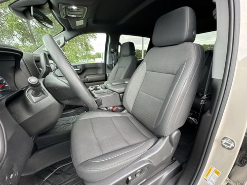 Used 2026 Chevrolet Silverado 1500 Custom w/ Turbomax Blackout Package AWD/4WD image 11