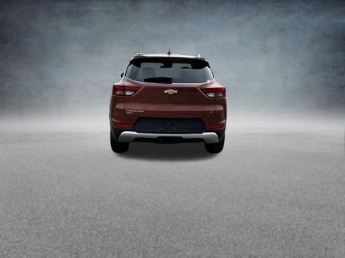 Used 2021 Chevrolet TrailBlazer LT w/ Convenience Package AWD/4WD image 4