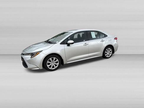 Used 2024 Toyota Corolla LE FWD image 11