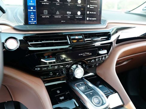Certified 2026 Acura MDX SH-AWD w/ Technology Package image 25