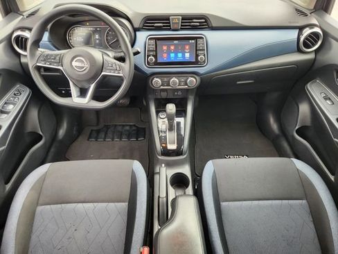 Used 2025 Nissan Versa SV image 20