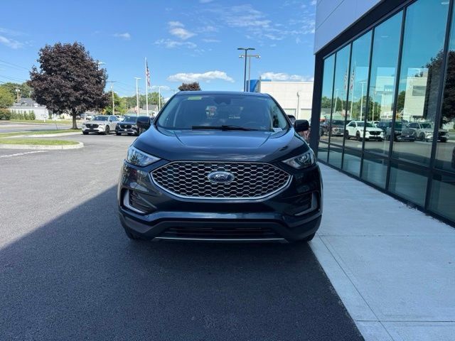Used 2024 Ford Edge SEL AWD/4WD image 7