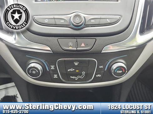 Used 2023 Chevrolet Equinox LS image 14