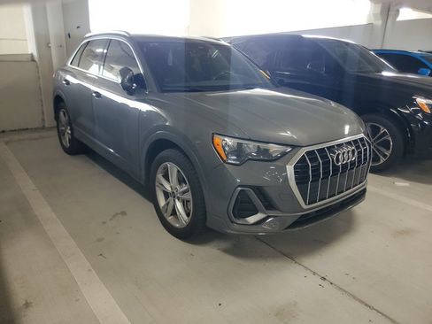 Used 2021 Audi Q3 2.0T Premium w/ Convenience Package AWD/4WD image 2