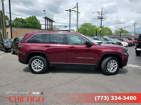 New 2025 Jeep Grand Cherokee Laredo image 4