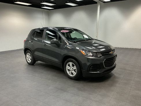 Used 2020 Chevrolet Trax LS w/ Tint and Cruise Package image 7