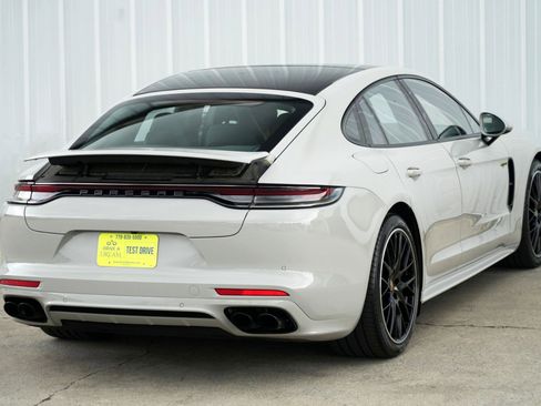 Used 2022 Porsche Panamera 4S w/ Premium Package image 59