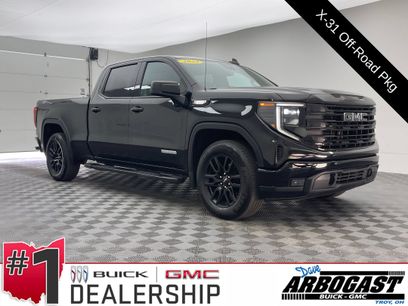 Used 2023 GMC Sierra 1500 Elevation w/ Preferred Package