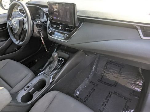 Used 2024 Toyota Corolla LE FWD image 30