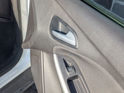 Used 2013 Ford Focus SE image 31