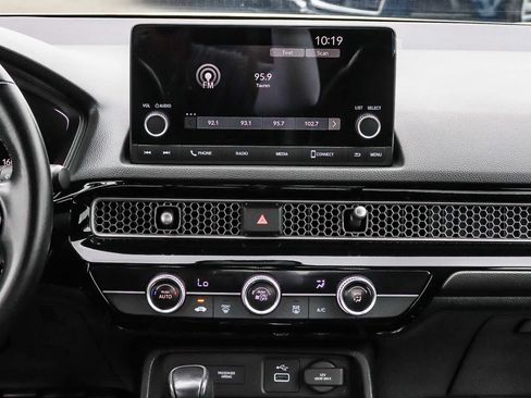 Used 2022 Honda Civic Sport image 18