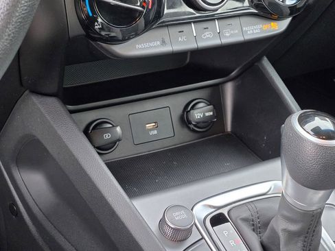 Certified 2022 Hyundai Kona SE image 33