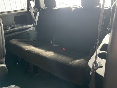Used 2016 Dodge Grand Caravan SE FWD image 19